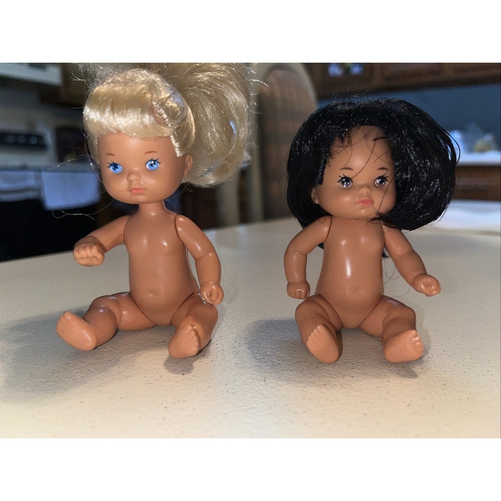 Vintage Set 1976 Mattel Barbie  Heart Family Toddler Baby Dolls 4"
